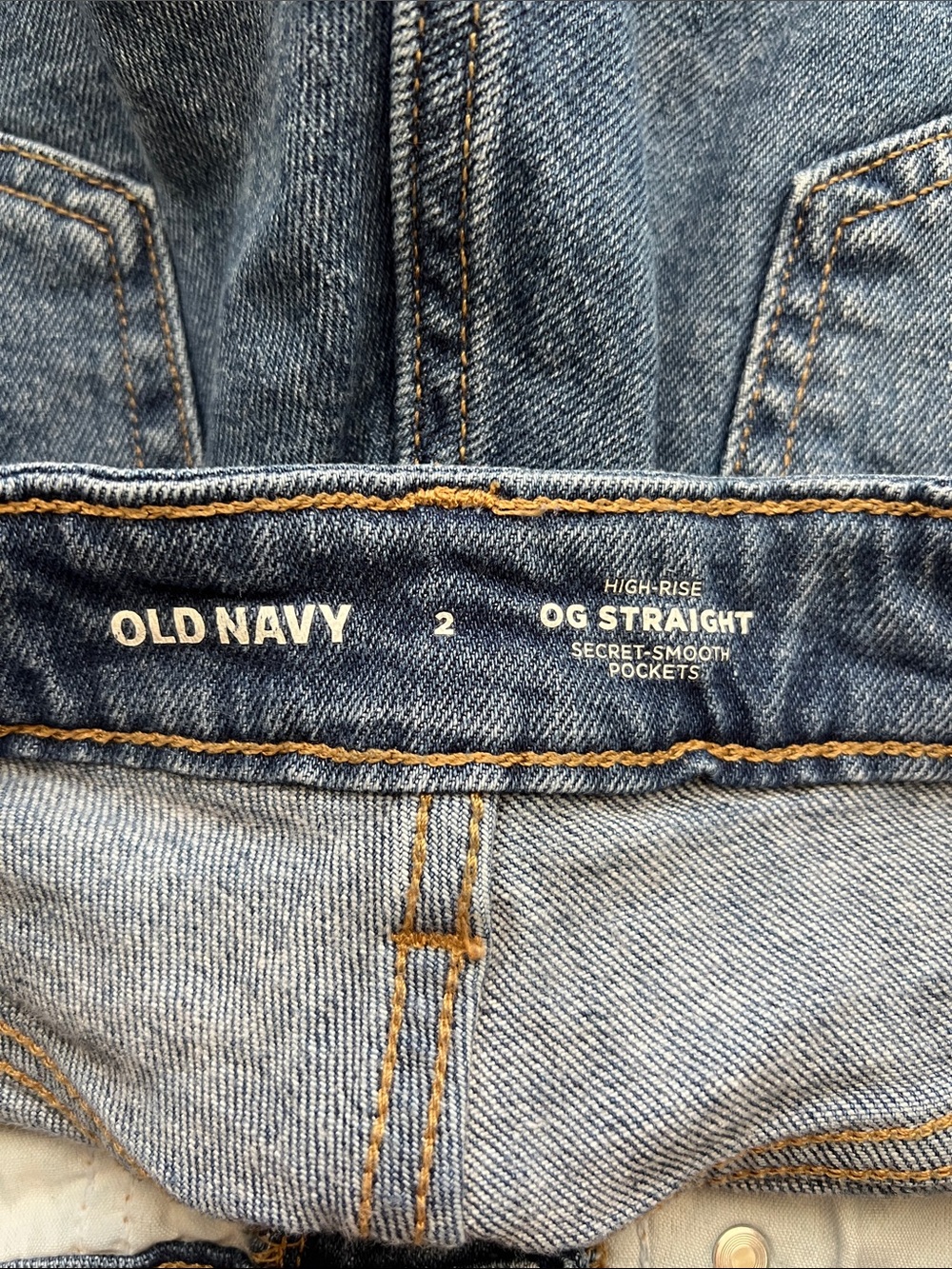 2 | Old Navy Women's Distressed Denim Shorts OG Straight - Picture 3 of 3